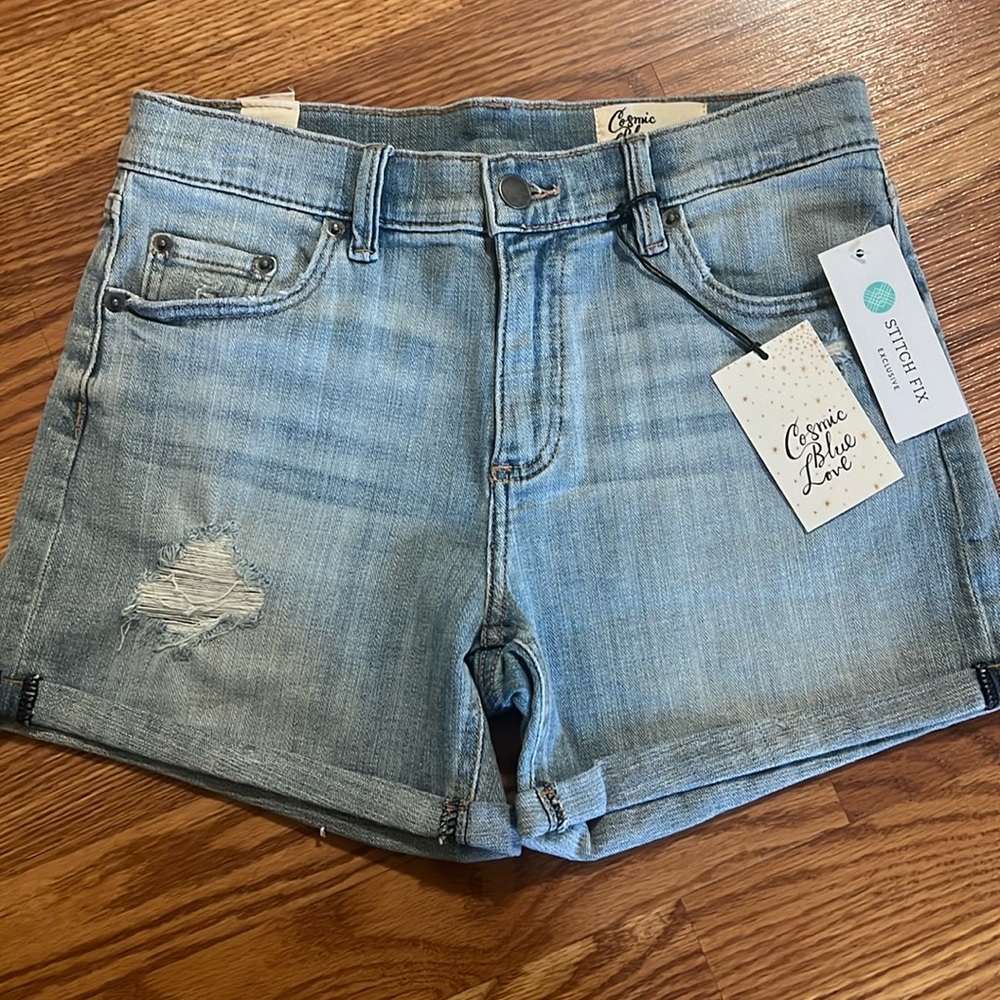 NWT Jean shorts size 27